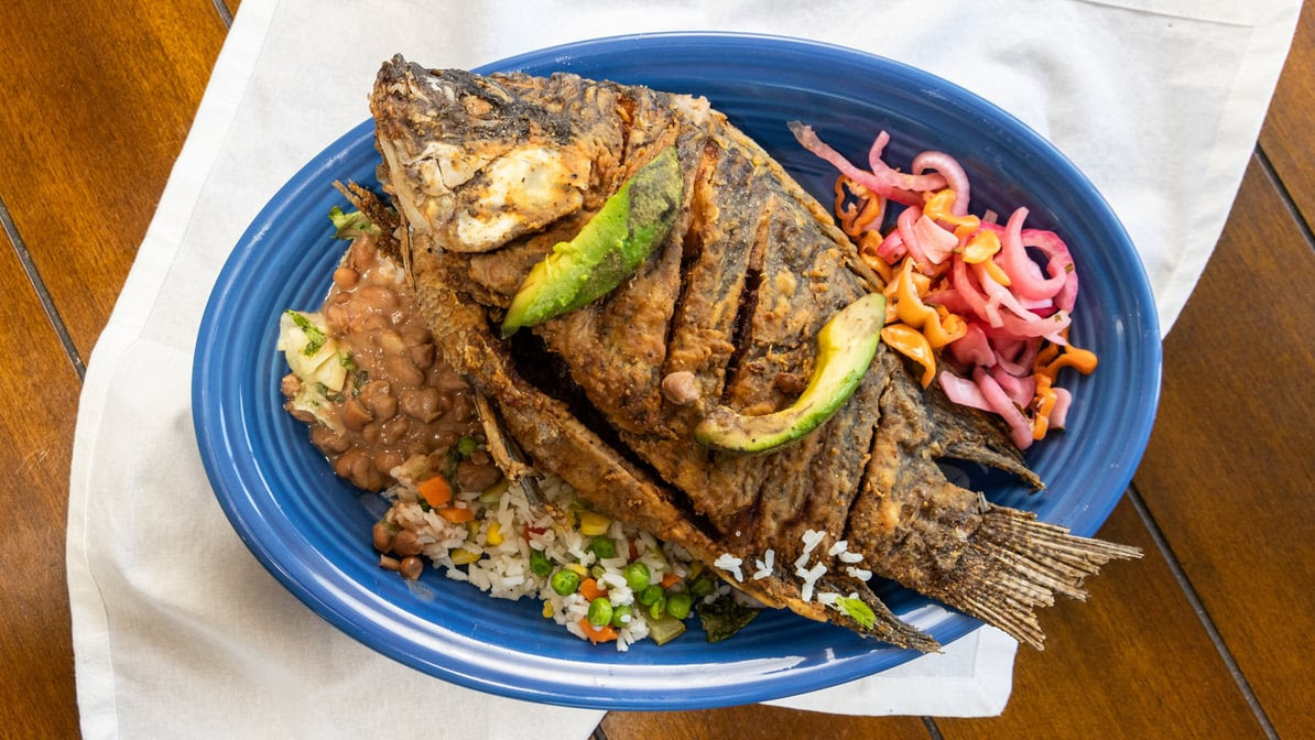 Mariscos Playa Hermosa by null
