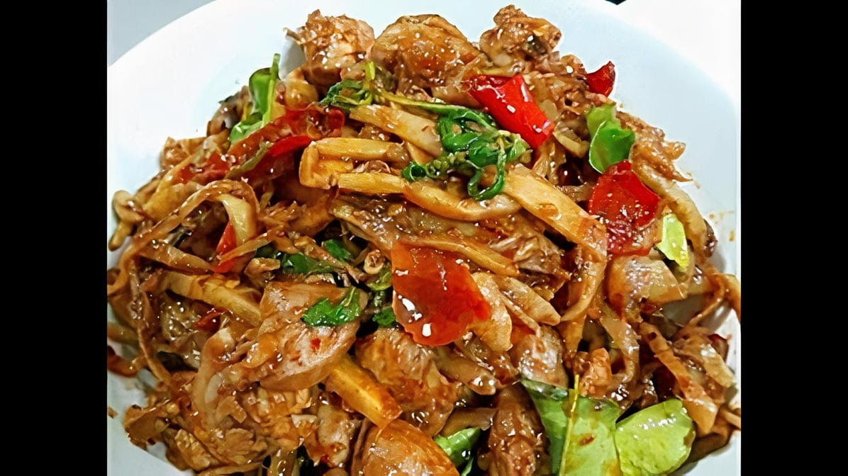 Thonglor Thai Restaurant by null