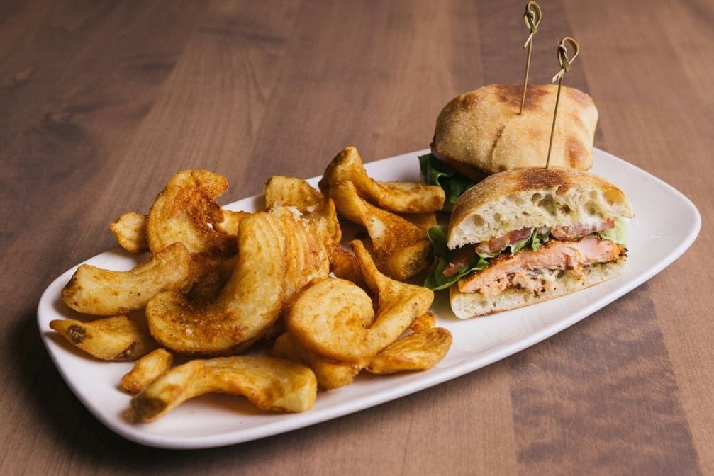 Central Bar + Restaurant by null