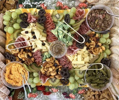 Mingle + Graze by null