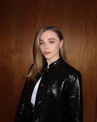 Chloë grace moretz isn apologising jpg x Chloe grace moretz sex