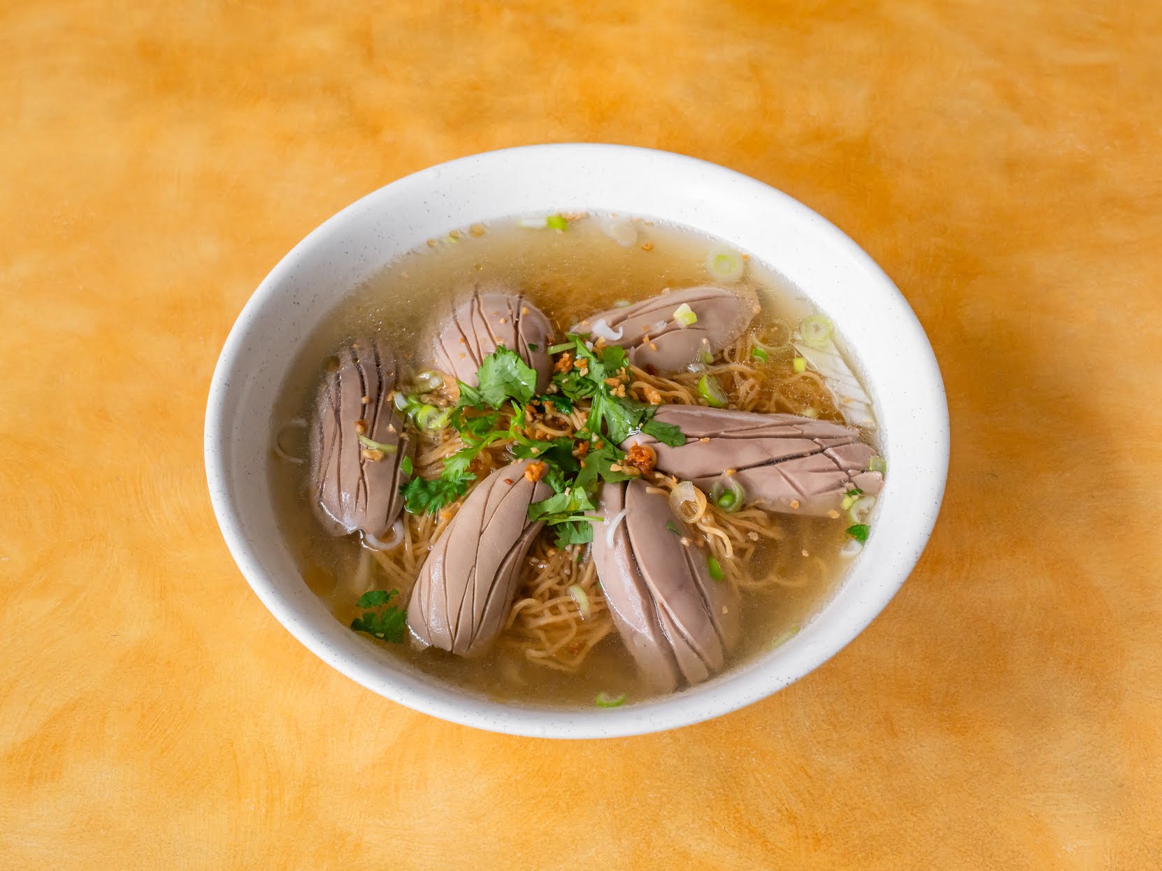 Hai Ky Mi Gia by null