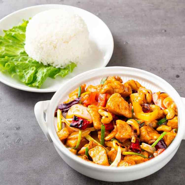 Fan Szechuan Restaurant & Bar 大宅门餐厅酒吧 by null