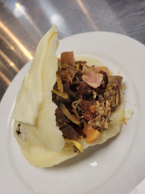 Pan y Pizza Pa' Ya- Irving Park by null