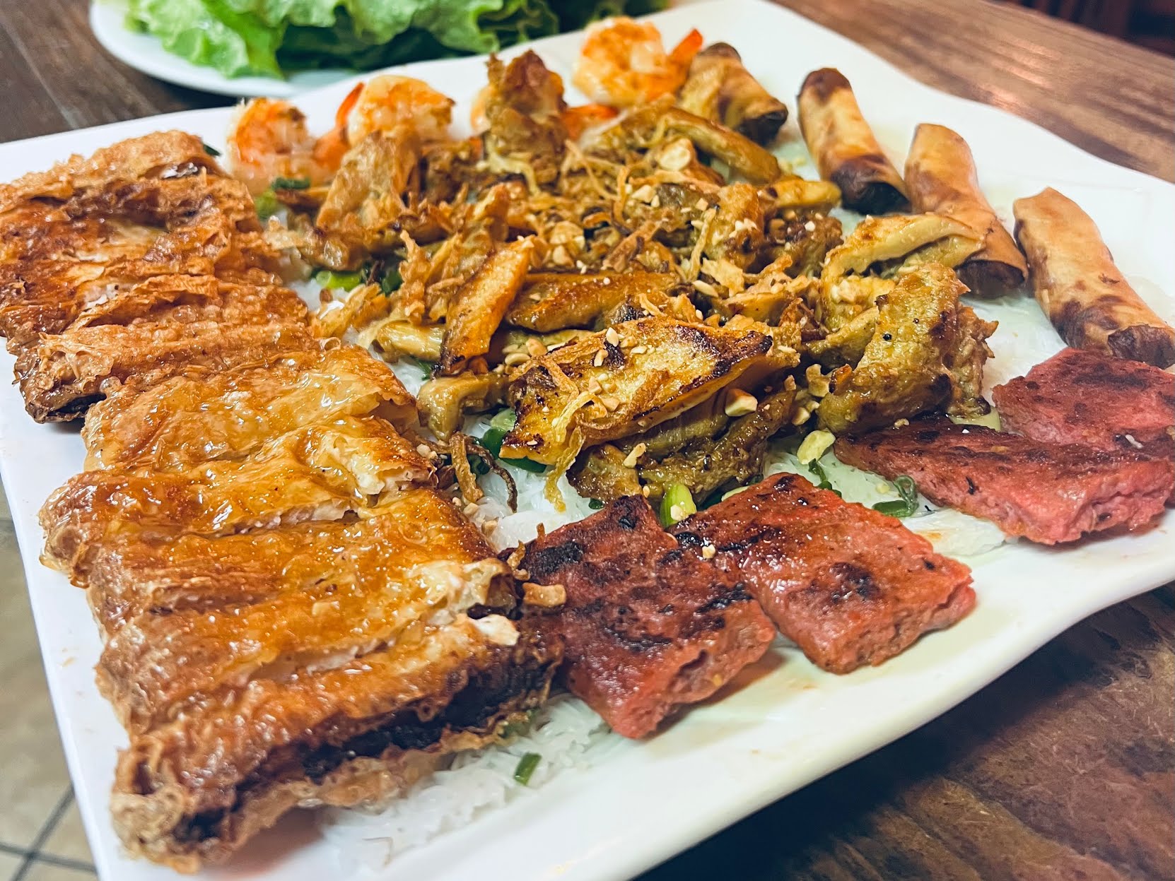 Binh Minh Quan by null