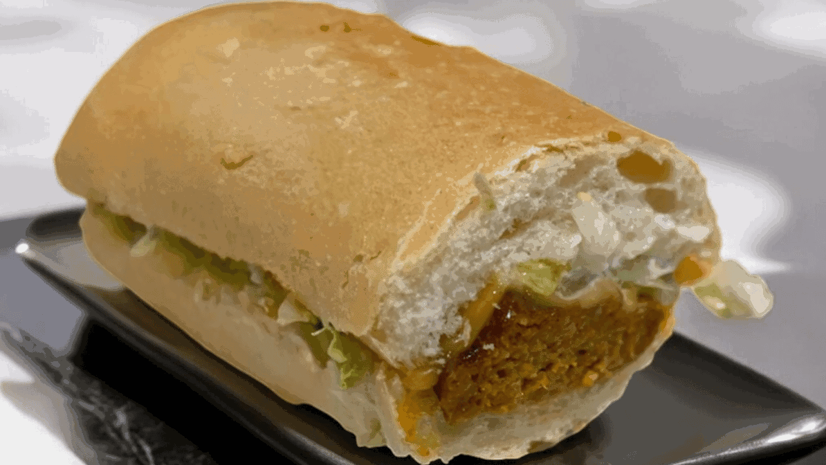 Zara's Lil' Giant Supermarket & Po-boys by null