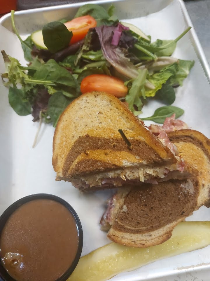 Costello's Tavern by null