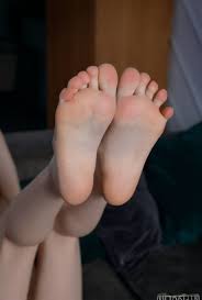 Foot porn jpg x Foot in