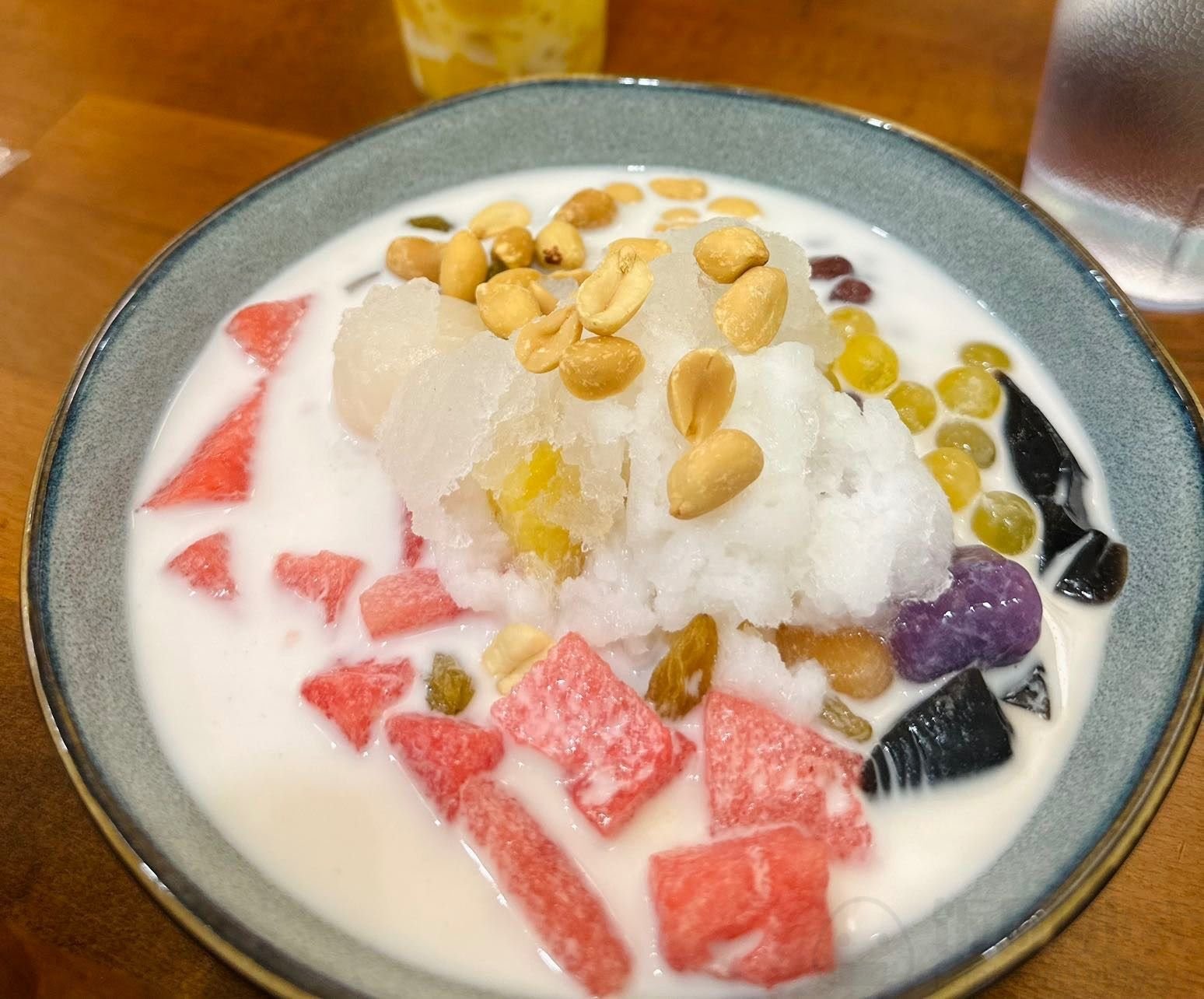 YuanYang Dessert鸳鸯糖水铺 by null