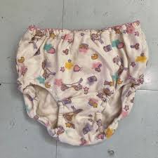 女子小学生染みパンツ|楽天市場】【訳あり】ジュニア向け ショーツ 女の子 パンツ 肌着 145cm〜155cm 12才〜14才 子供用下着 英字 ロゴテープ 無地 ホワイト  グレー ブラック ベージュ ピンク フリーサイズ アンダーウェア 小学生 中学生 見せぱんつ リブロゴ キッズ インナー : マーキュリー ...