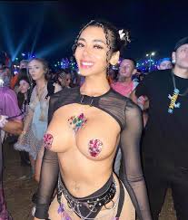 Music festival babe hologirlsvr rachel rampage porn video jpg x Music festival