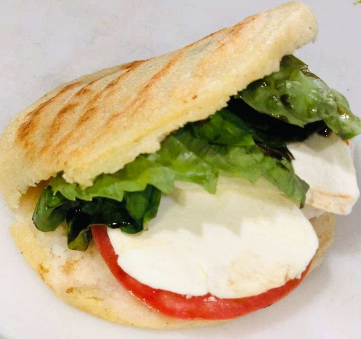 Sus Arepas (Food Truck) by null