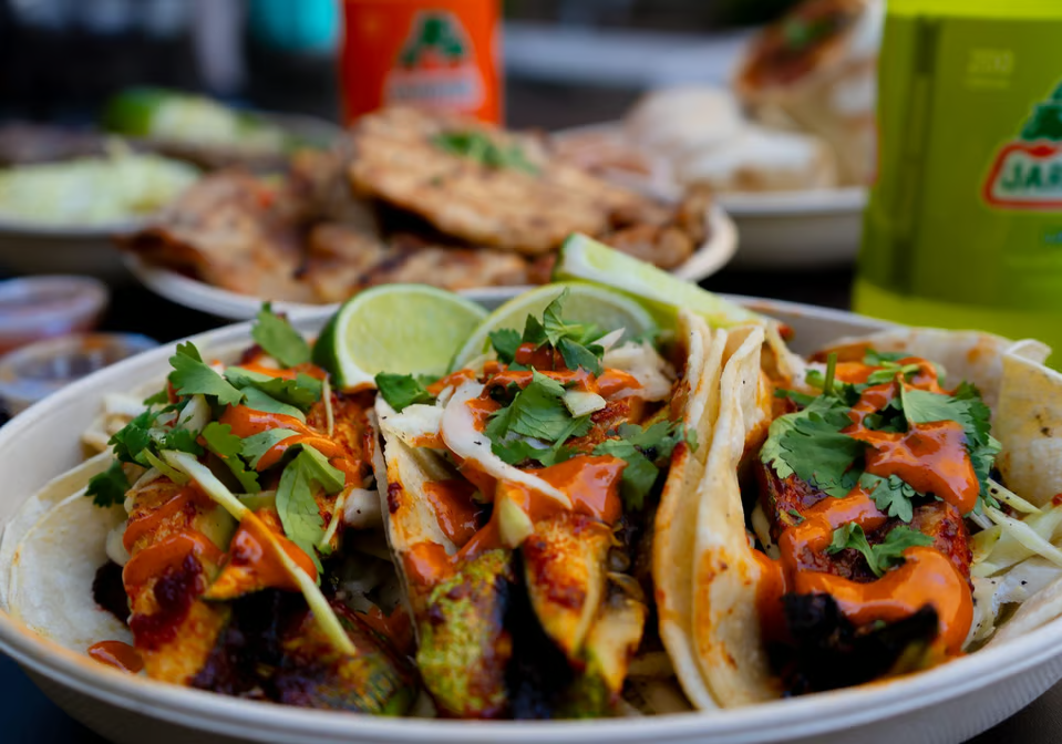 Captains catch food truck by null