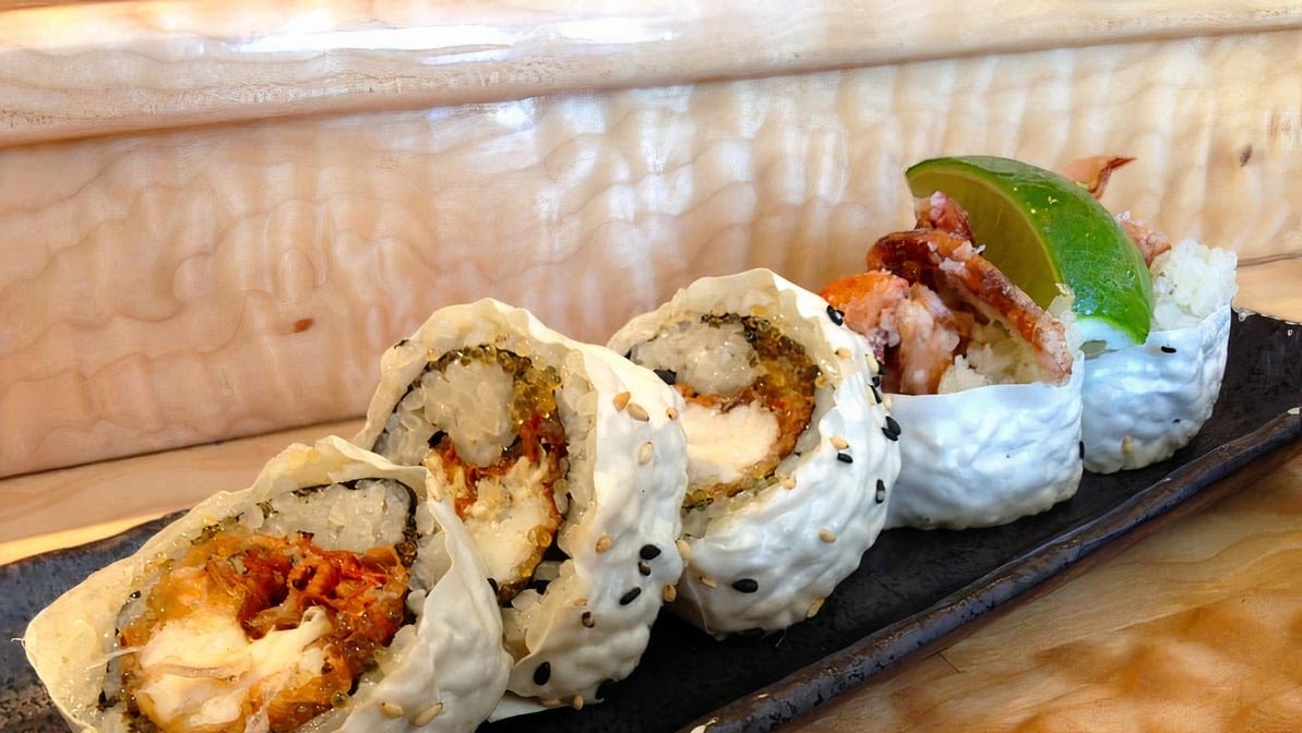 Satto Thai and Sushi Bar by null