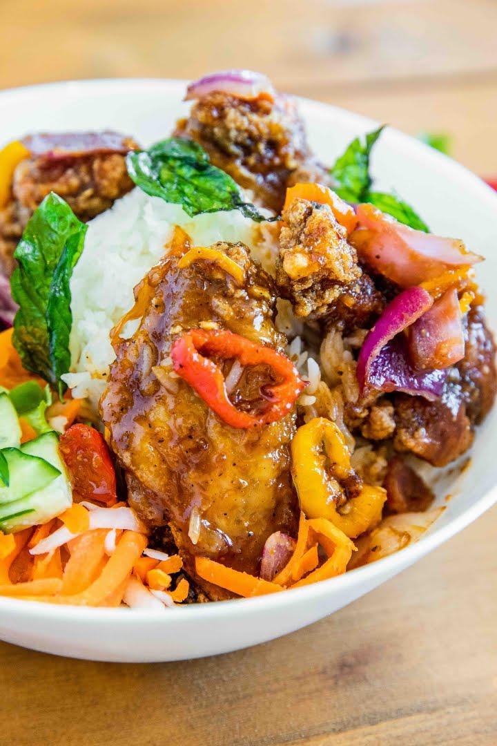 Saigon Hustle | Garden Oaks by null