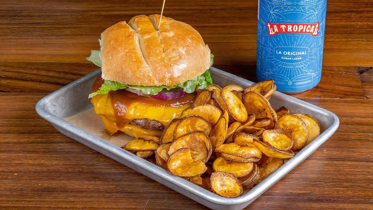 Cerveceria La Tropical by null