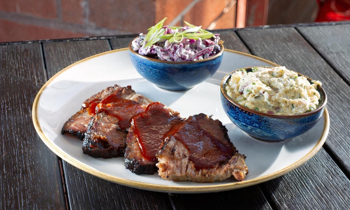 Gus's BBQ by null