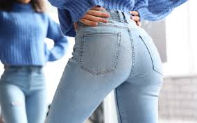 女子高生うつ伏せのお尻画像|霧雨魔理沙がお尻ぐらいの大きさのうつ伏せの化け化けをヒップドロップで踏み潰して全身を紙みたいにペラペ… | 十代目てらいち  (@10thteraichi)さんへのお題 | お題箱