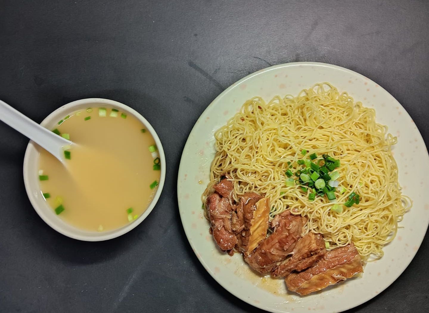 Ho To Tai Noodle Shop by null