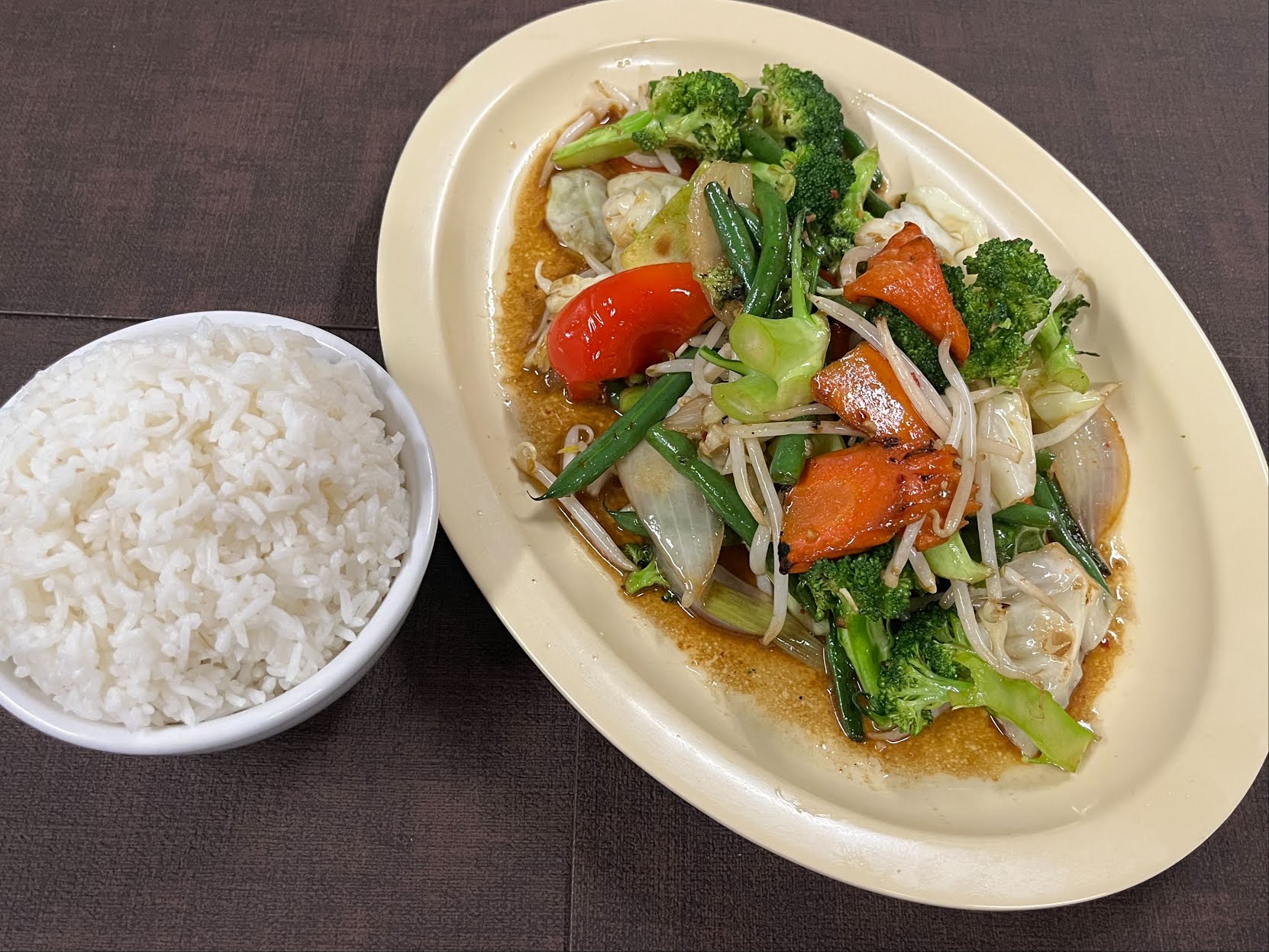 Drunken Noodle by null