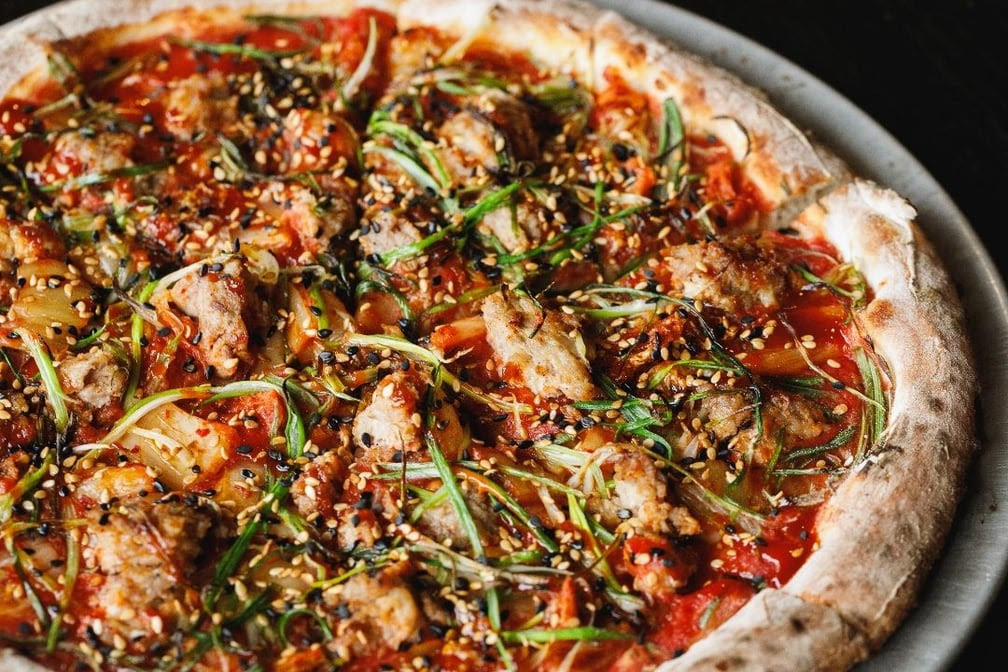 Pizzeria Lola by null