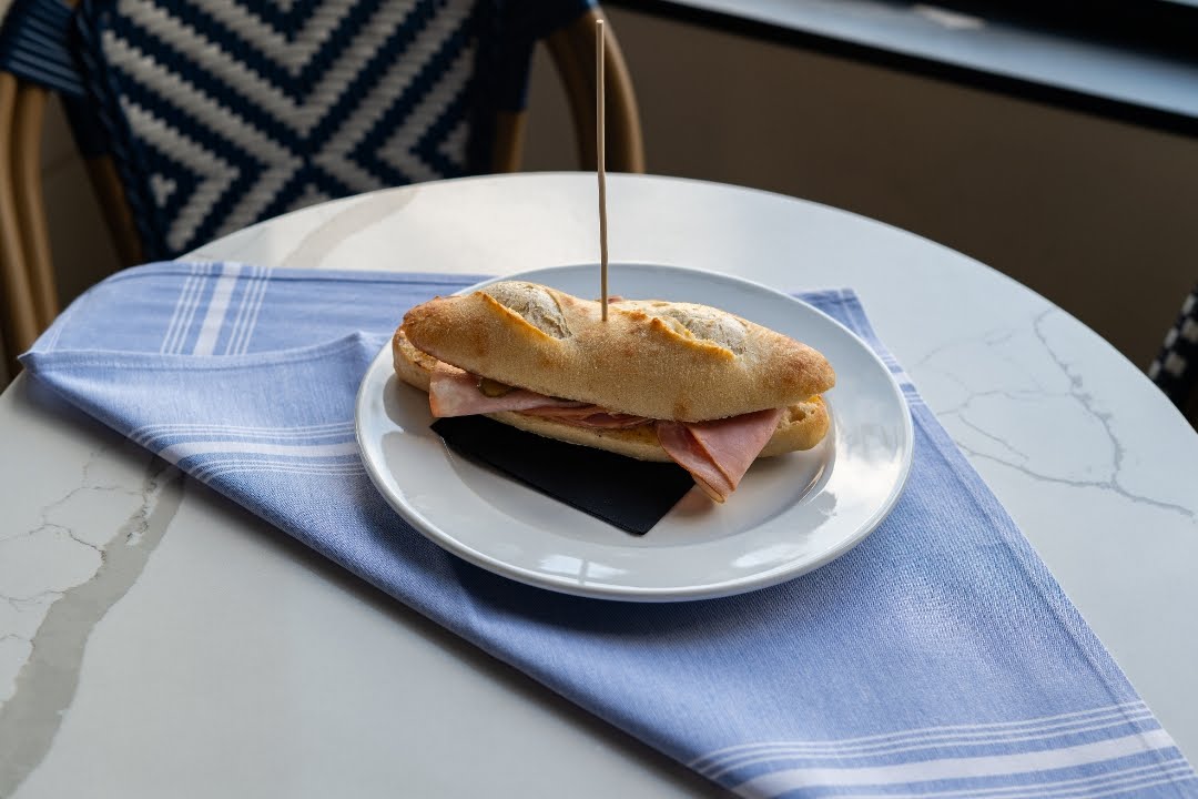 Café Saint-Germain by null