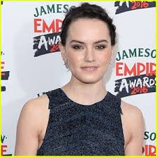 Star wars force awakens actors daisy ridley harrison ford arrive london premiere jpg x Daisy ridley