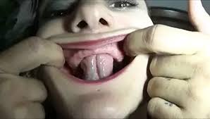 Toothless no teeth dentures deepthroat videos free porn videos jpg x No teeth blowjob