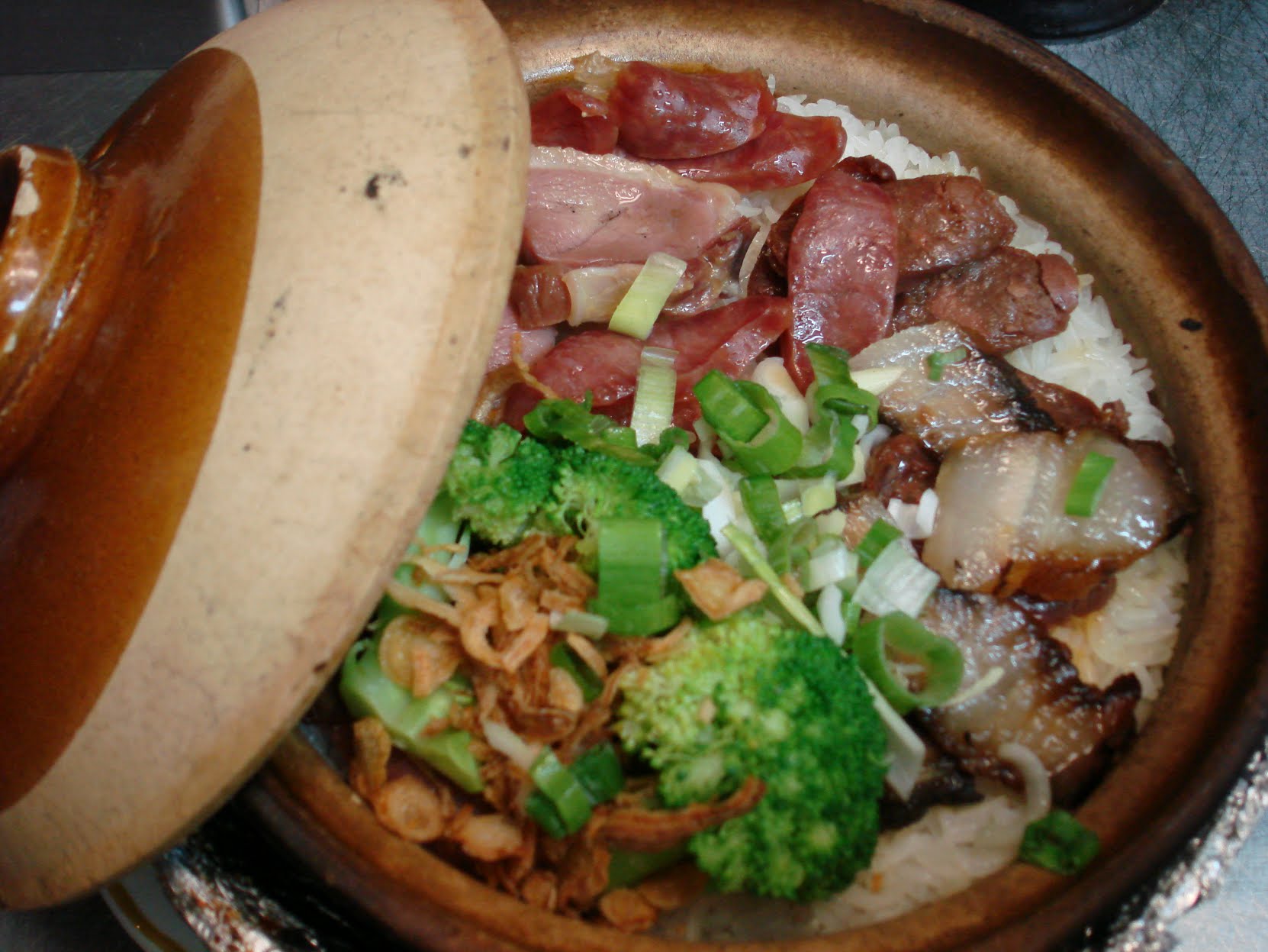 Yummy Noodle House by null