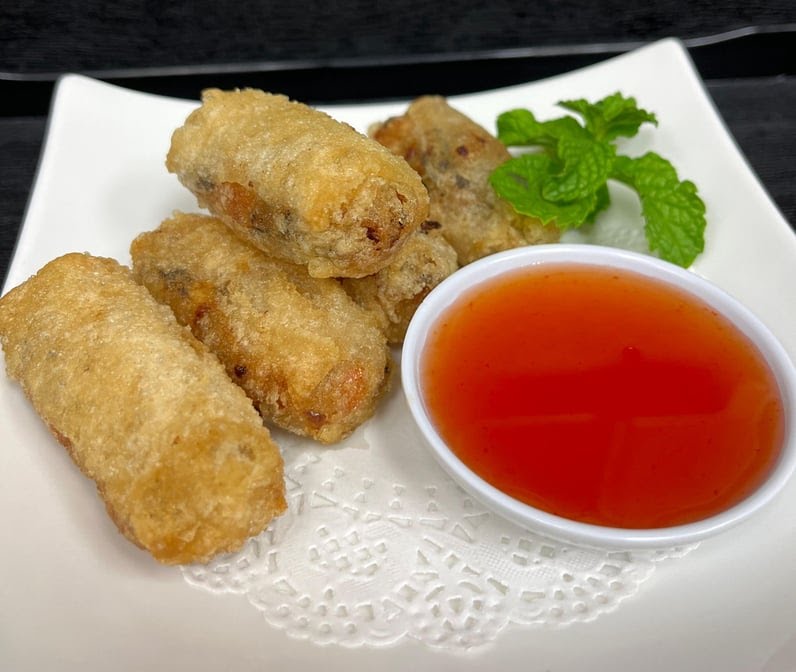 Daikon Vegan Sushi by null