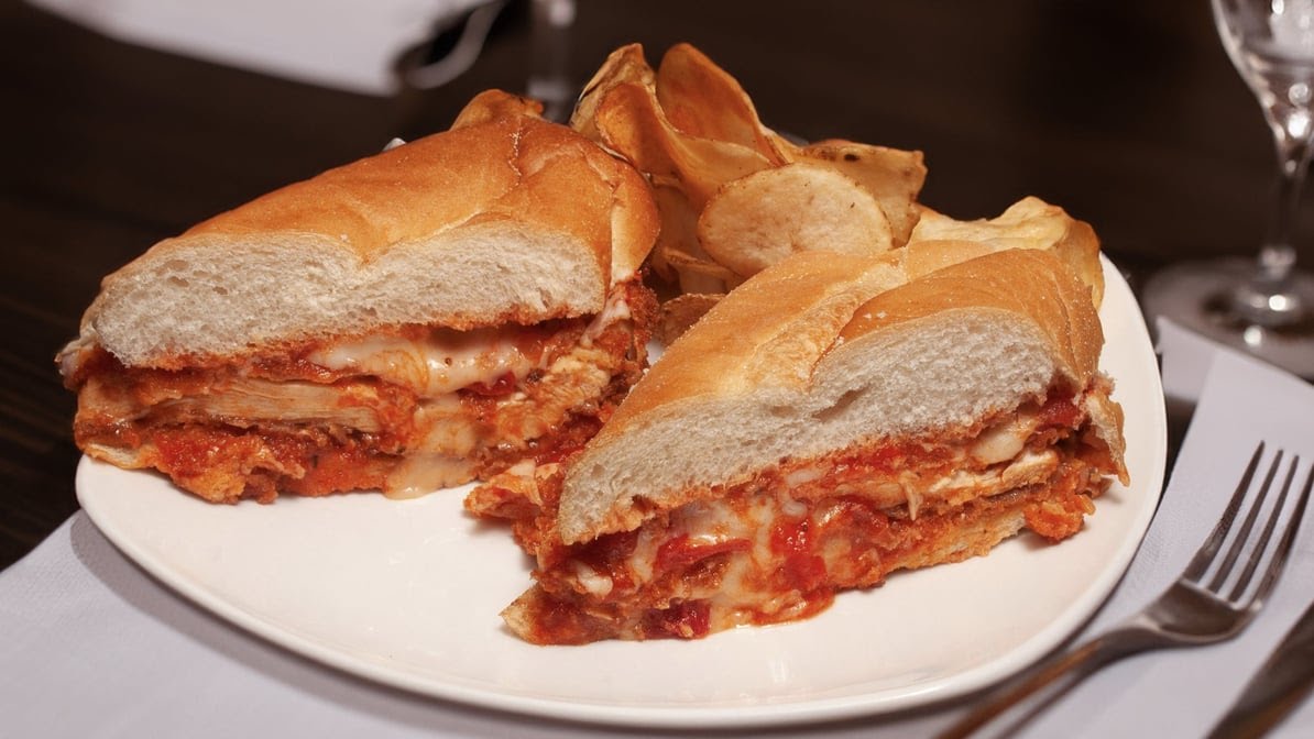 Vic's Pizzeria by null