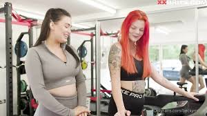 Denisse gomez working out fun at the nude teasing fitness porn sports babes jpg x Fitness nude