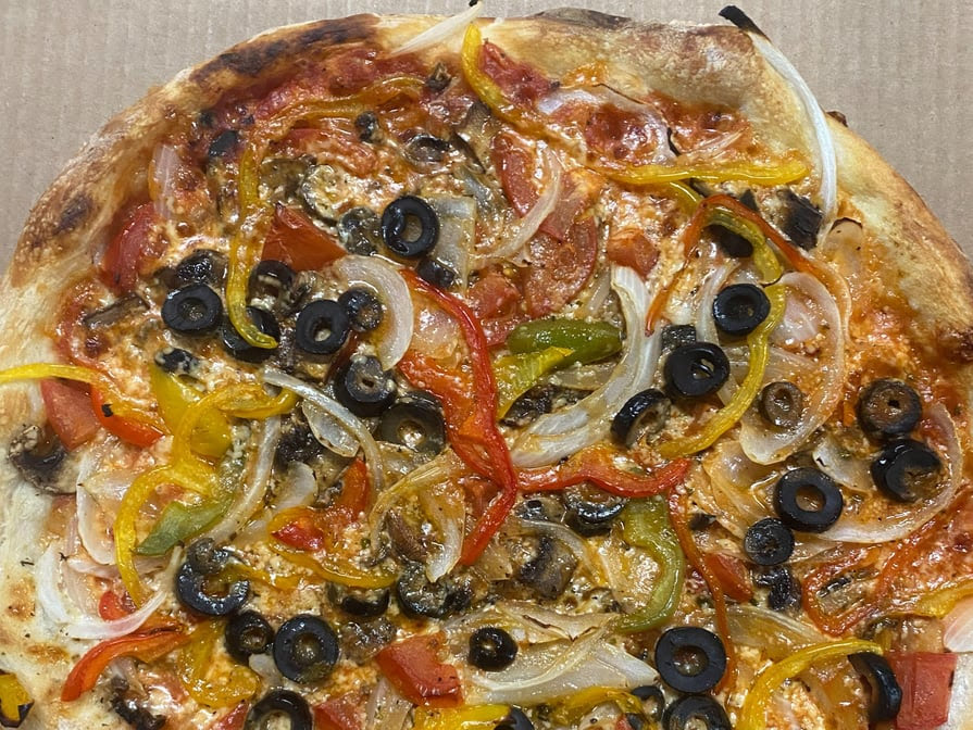 Gianni's Pizza by null