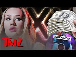 Iggy azalea switch annita jpg x Iggy azalea sex