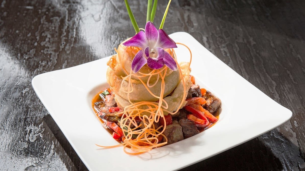 Osha Thai Restaurant and Bar (Embarcadero) by null