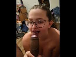 Amateur nerdy teen makes herself cum jpg x Teen nerd amateur