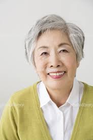 シニア女性|シニア女性の横顔 写真素材 [ 6759225 ] - フォトライブラリー photolibrary