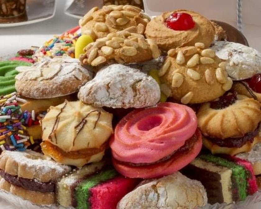 Circo's Pastry Shop by null