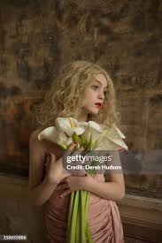 eva ionesco art 2|EVA 4EVA 4|イリナ・イオネスコIrina Ionesco