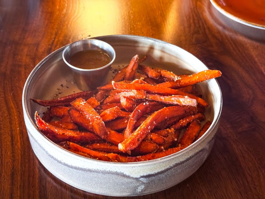 Bourbon & Burger by null