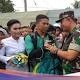 So Sweet! Anggota TNI di Palopo Lamar Kekasihnya Usai Terjun ... - Detikcom (Siaran Pers)