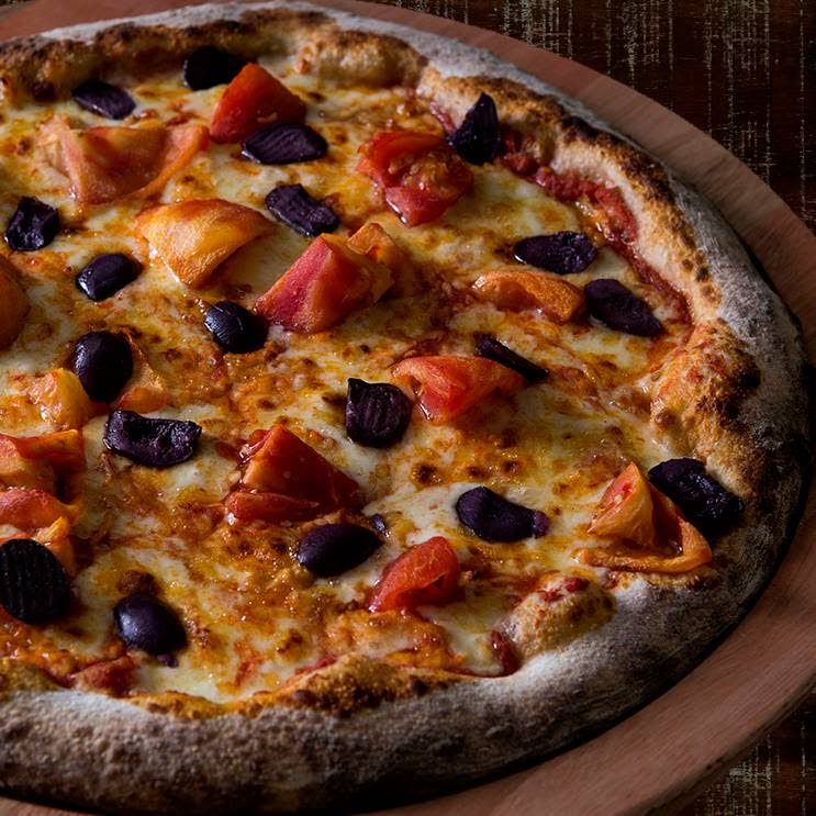 Bráz Pizzaria by null