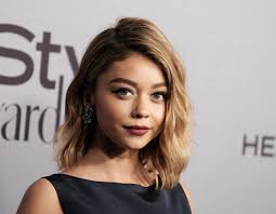 Sarah hyland teases her cleavage jpg x Sarah hyland sex