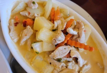 Mom Can Cook Thai Kitchen by null