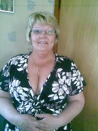 Granny shows cleavage png x Granny cleavage