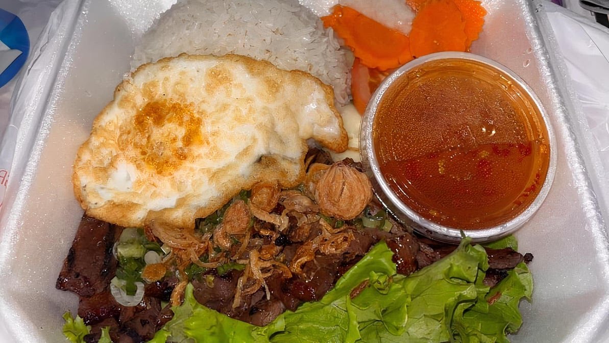 Pho Broadway by null