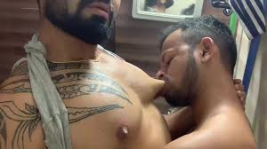 Egm xmrmmze ovpdovxy jpg x Sucking nipples
