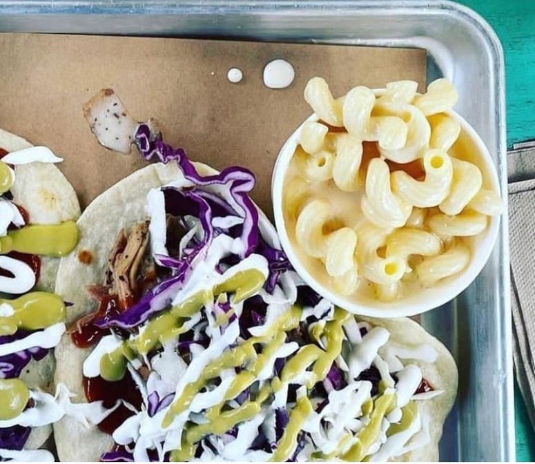 Louie's Craft BBQ by null