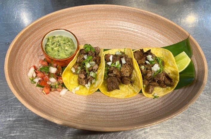 Flecha Cantina by null