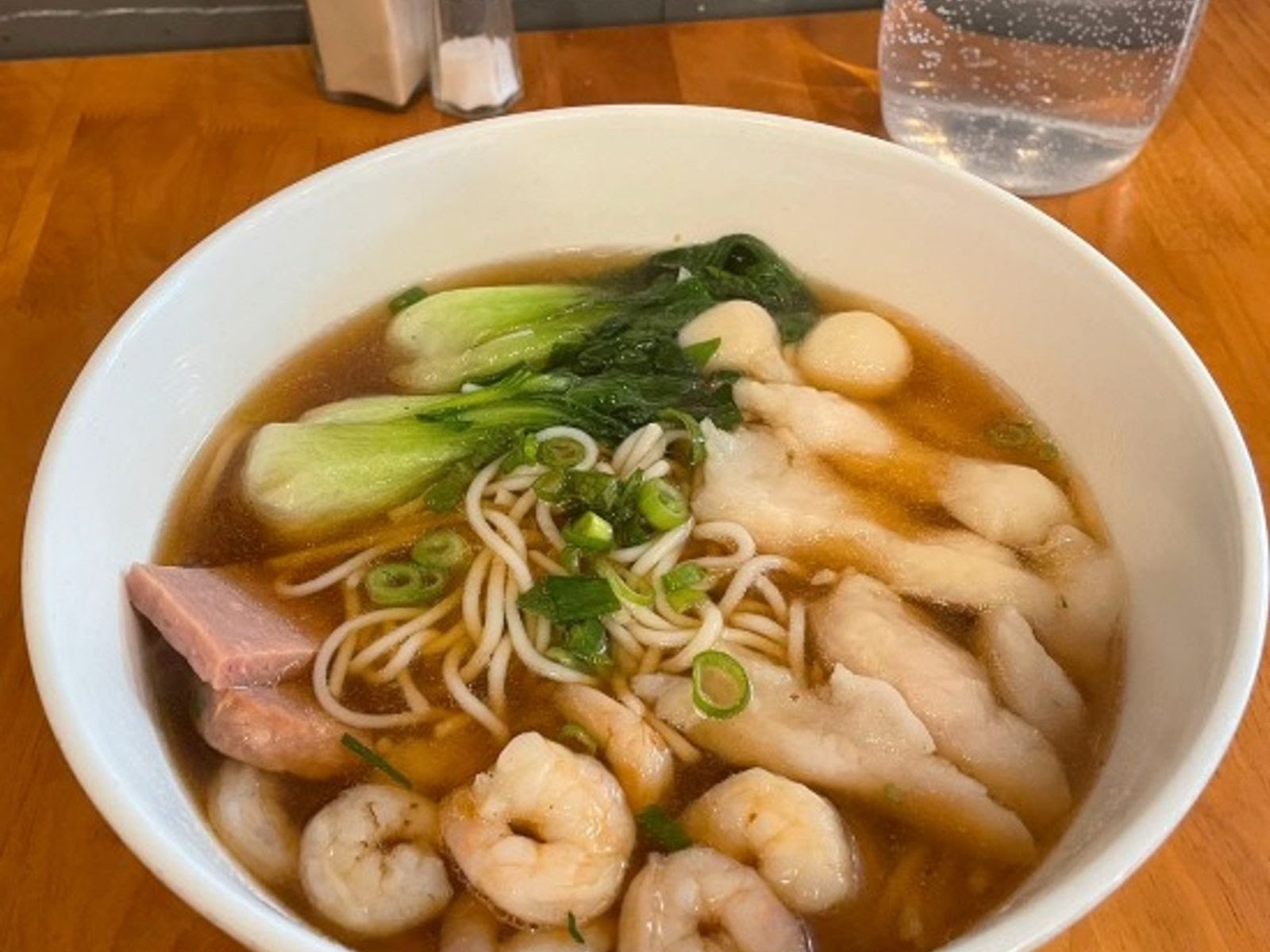 Lee’s Kitchen Noodle & Rice U Dub by null
